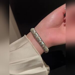 Stainless Steel Luxury Silver  Floral Cuff Bangle For Woman